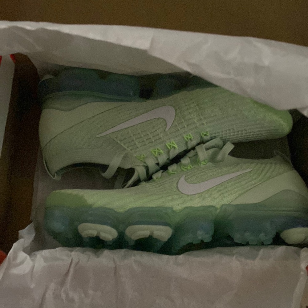 Mint green Nike Vapor Max Flyknit